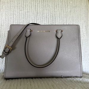 Michael Kors Hand Bag